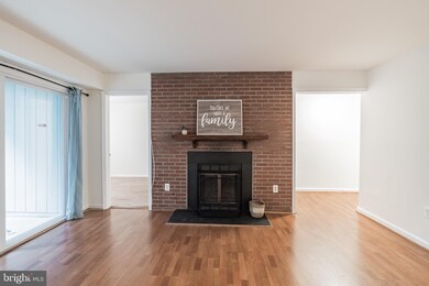 20229 Shipley Terrace unit 3-B-101, Germantown, MD 20874 - photo 7