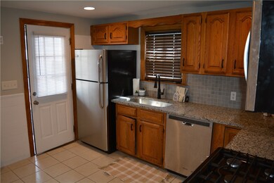 173 Westcott Ave, Cranston, RI 02910 - photo 3