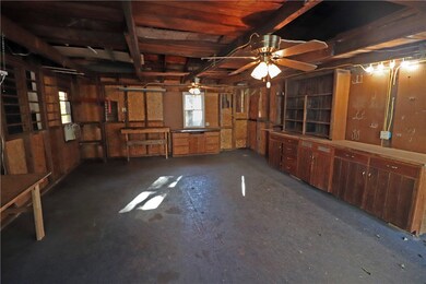 Workshop/tack shop