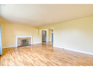 823 NW 5th St, Pendleton, OR 97801 - photo 7