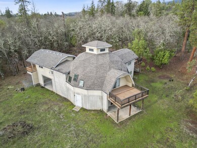 511 Castle Creek Rd, Grants Pass, OR 97526 - photo 2