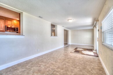 347 Plaza Blvd, Daytona Beach, FL 32118 - photo 6