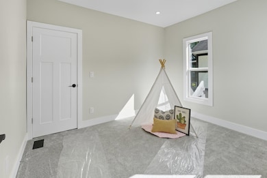 119 E Hines St, Midland, MI 48640 - photo 6