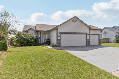 11005 E Fawn Grove St, Wichita, KS 67207 - photo 2