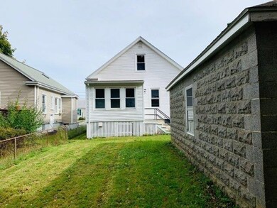 10 Saucier St, Acushnet, MA 02743 - photo 6