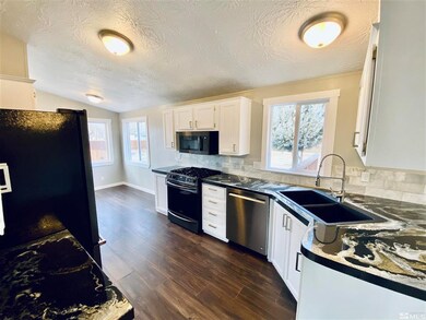 4105 Bonanza Cir, Winnemucca, NV 89445 - photo 5