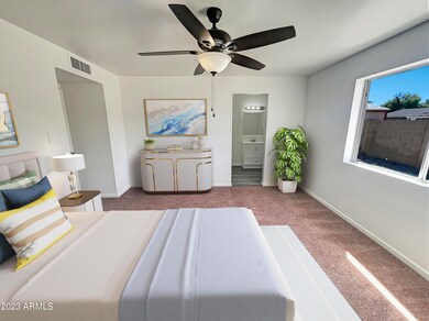 3741 W Barnes Ln unit 4, Phoenix, AZ 85051 - photo 4