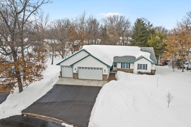 38298 Great Oaks Ct, North Branch, MN 55056 - photo 2