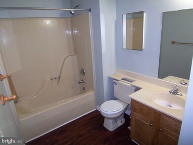 99 Ashlar Hill Ct, Parkville, MD 21234 - photo 2