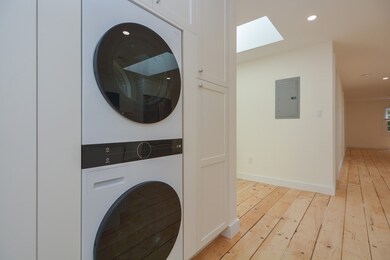 9 State St unit 7, Marblehead, MA 01945 - photo 4