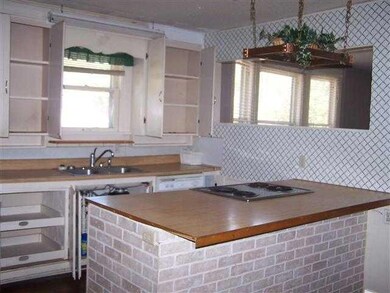 1030 N Hobson Ave, Shawnee, OK 74801 - photo 5