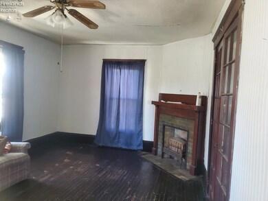 537 3rd St, Elyria, OH 44035 - photo 6