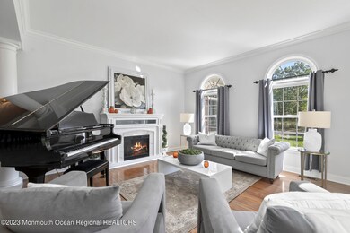 LIVING RM