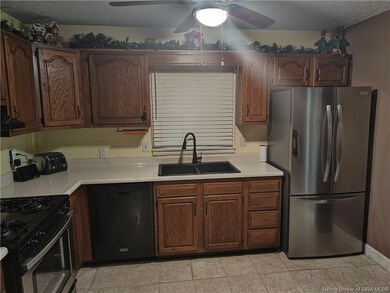 1744 N Audubon Dr, New Albany, IN 47150 - photo 5