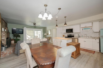 43191 W Sugar Pine Dr, Oakhurst, CA 93644 - photo 7