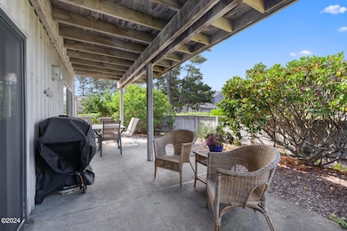 4175 HWY 101 J3 Small-23