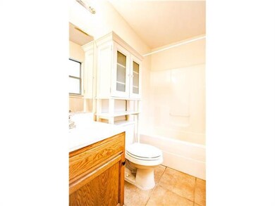 Master Bath/Spa.