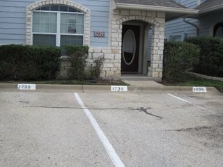 1239 Canyon Creek Cir, College Station, TX 77840 - photo 2