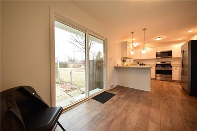 593 Daugherty St, Columbus, IN 47201 - photo 6