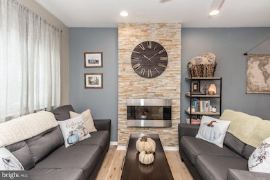 2307 Greenwich St, Philadelphia, PA 19146 - photo 6