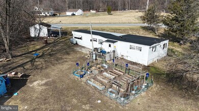 314 N Red School Rd, Morgantown, PA 19543 - photo 6