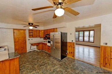 29 Jefferson Ave, Rensselaer, NY 12144 - photo 5