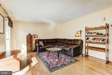 11707 Montague Dr, Laurel, MD 20708 - photo 3