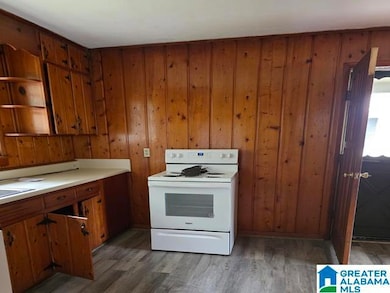 STOVE AND REFRIGERATOR TO REMAIN