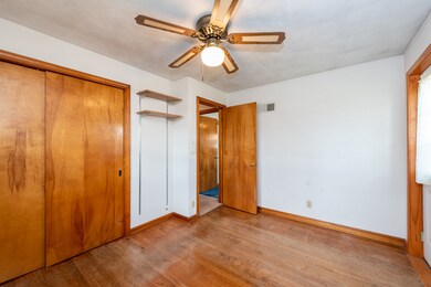 2027 Walnut St, Waukegan, IL 60087 - photo 2