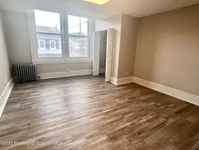 102 Delaware Ave, Olyphant, PA 18447 - photo 5