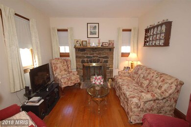 400 S 12th St, Purcellville, VA 20132 - photo 2