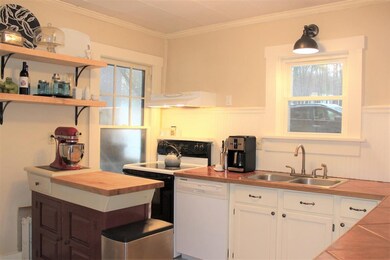 110 Fairview Ave, Rutland, VT 05701 - photo 3