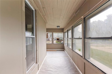 526 S Maple St, Ottawa, KS 66067 - photo 7