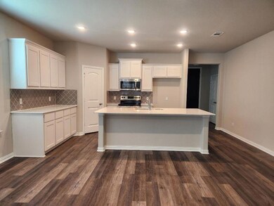 800 Brookside Dr, Springtown, TX 76082 - photo 3