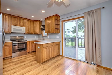 55 Lantern Park Dr unit 7, Naugatuck, CT 06770 - photo 7