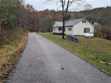 98 Trace Rd, Newton, WV 25266 - photo 3