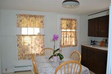 18 Lewis St, Nashua, NH 03060 - photo 3