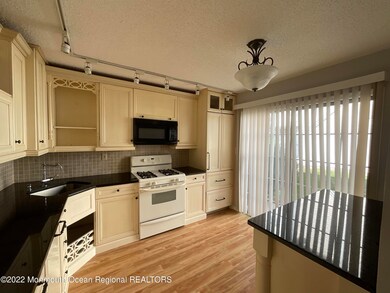 84 Amethyst Way unit 915, Franklin Park, NJ 08823 - photo 7