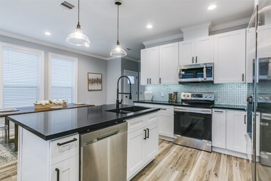 1026 Lonnie Ln, Houston, TX 77091 - photo 4