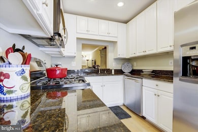 11232 Edson Park Place, Rockville, MD 20852 - photo 6