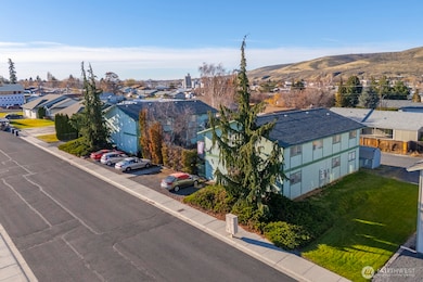 223 E St NE, Ephrata, WA 98823 - photo 4