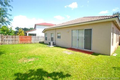 unlisted-address, Davie, FL 33325 - photo 2