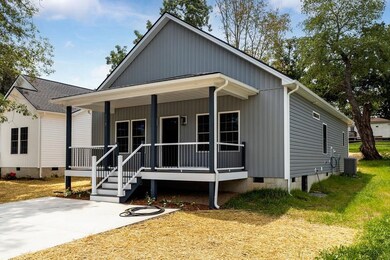 1522 2nd St, Waynesboro, VA 22980 - photo 3