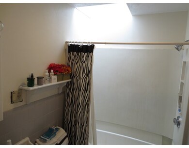 588 E 2nd St unit 3, Boston, MA 02127 - photo 4