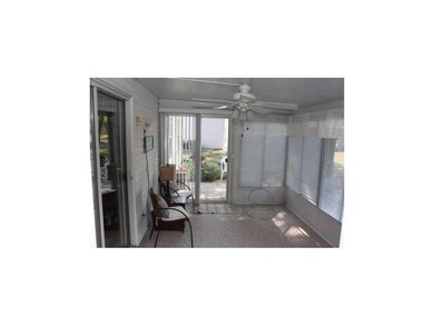 3-Seasons Porch/Room.