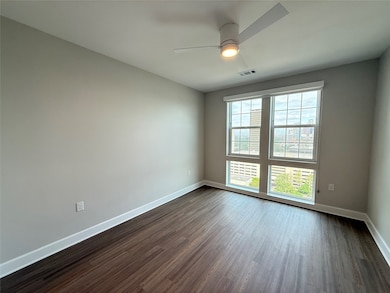 VACANT UNIT SHOWN - LAYOUT MAY DIFFER