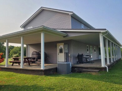 1327 Bend Rd, Mercer, PA 16137 - photo 4