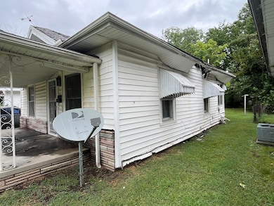 29 I St SE, Miami, OK 74354 - photo 3