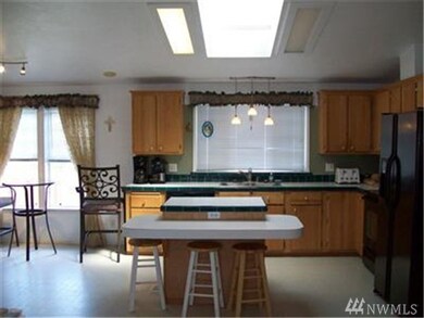 8507 195th St E unit 118, Spanaway, WA 98387 - photo 2