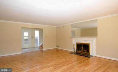 7120 Park Terrace Dr, Alexandria, VA 22307 - photo 3